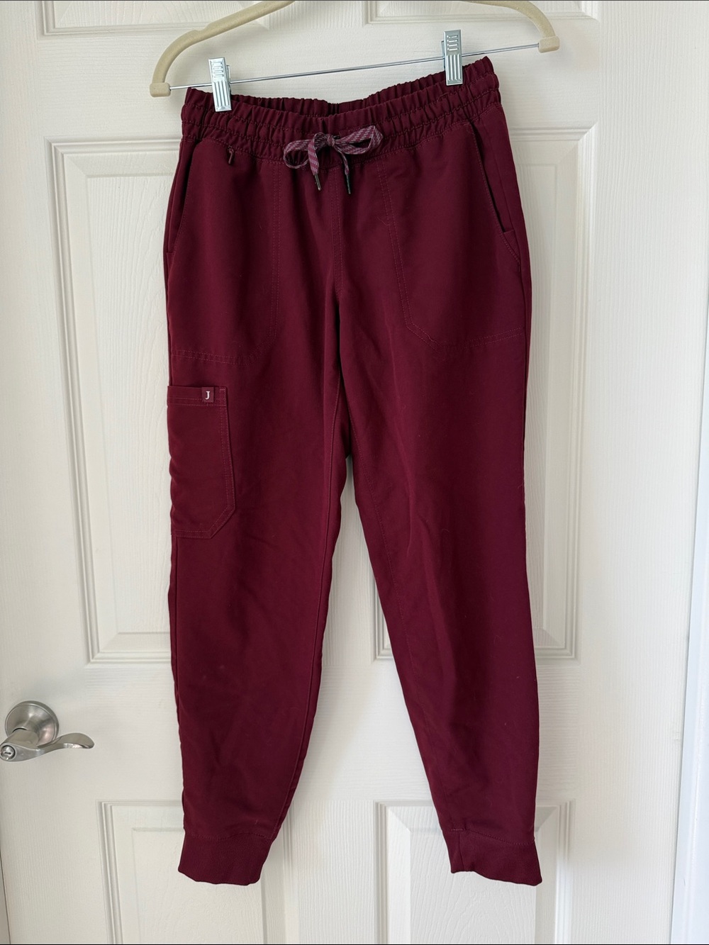 Jaanuu Wine Red Women's Jogger Scrub Pants - Picture 1 of 11